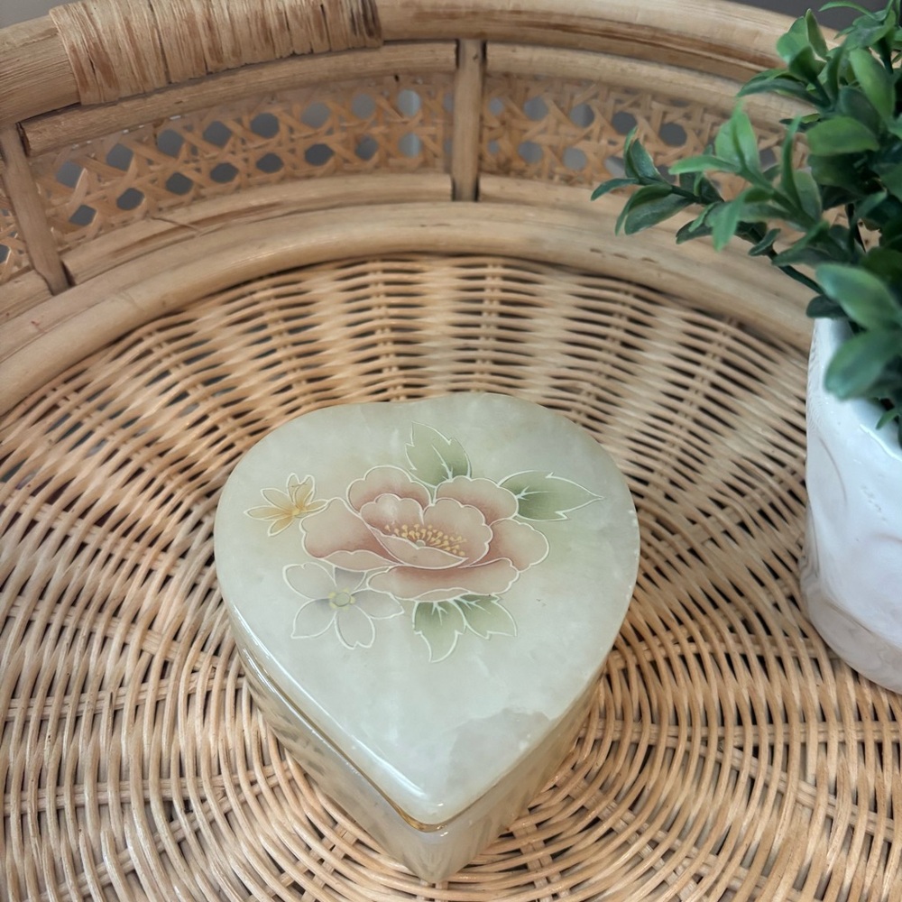 Vintage Alabaster hand carved heart trinket box, Italy